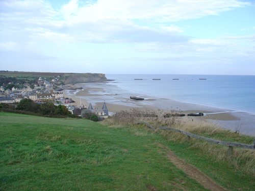 Arromanches, Normandië Frankrijk, overblijfselen van de Mulberry haven na D-Day 1945. 29 september 2006.